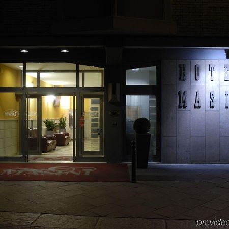 Hotel Masini Forli Luaran gambar