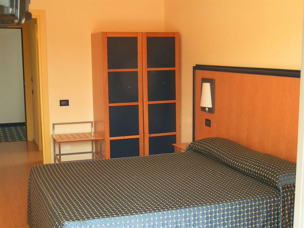 Hotel Masini Forli Luaran gambar